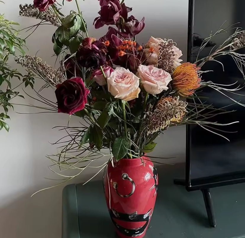 Supreme luxury brand vase home decor in red with dried flowers